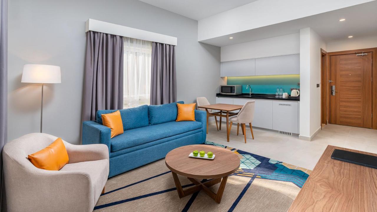 Holiday Inn Tabuk By Ihg Экстерьер фото