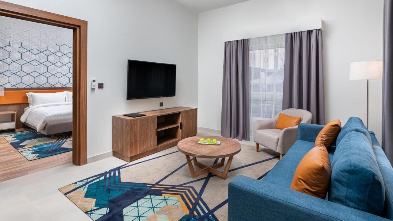 Holiday Inn Tabuk By Ihg Экстерьер фото