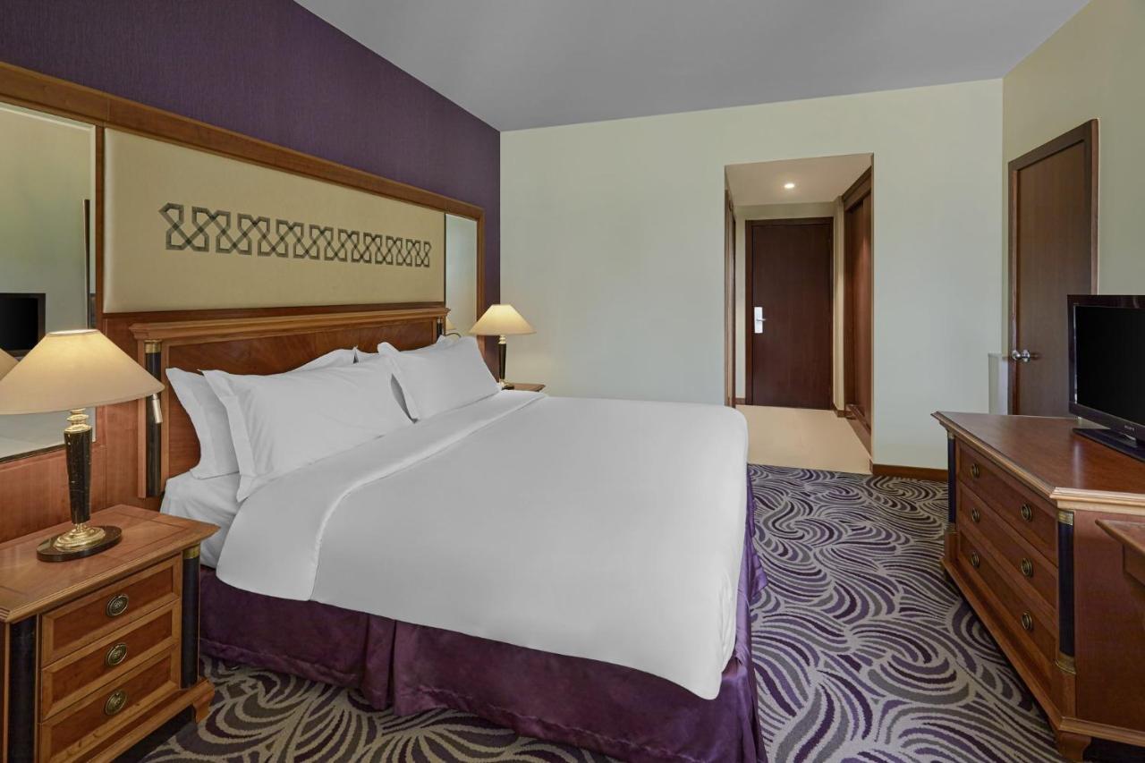 Holiday Inn Tabuk By Ihg Экстерьер фото