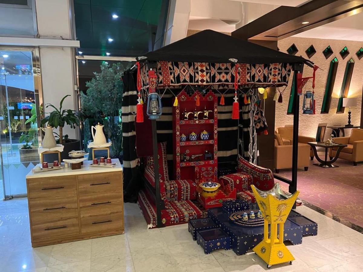 Holiday Inn Tabuk By Ihg Экстерьер фото