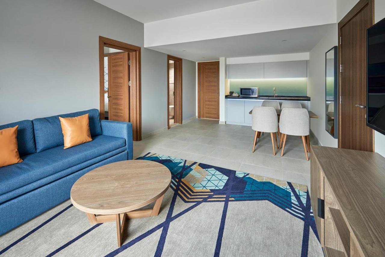 Holiday Inn Tabuk By Ihg Экстерьер фото