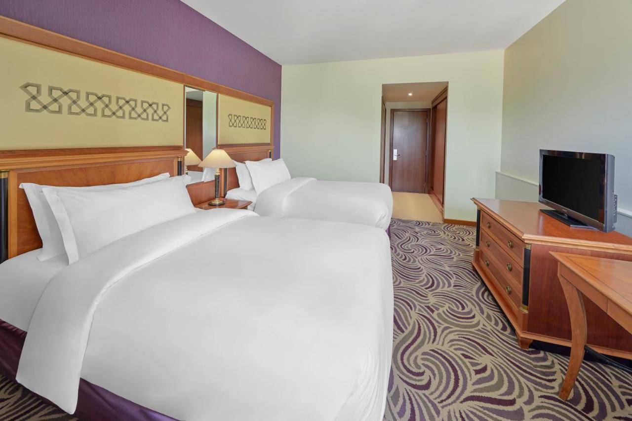 Holiday Inn Tabuk By Ihg Экстерьер фото