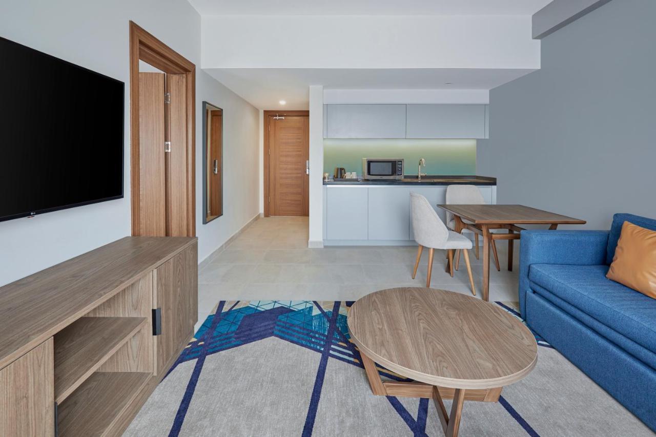 Holiday Inn Tabuk By Ihg Экстерьер фото