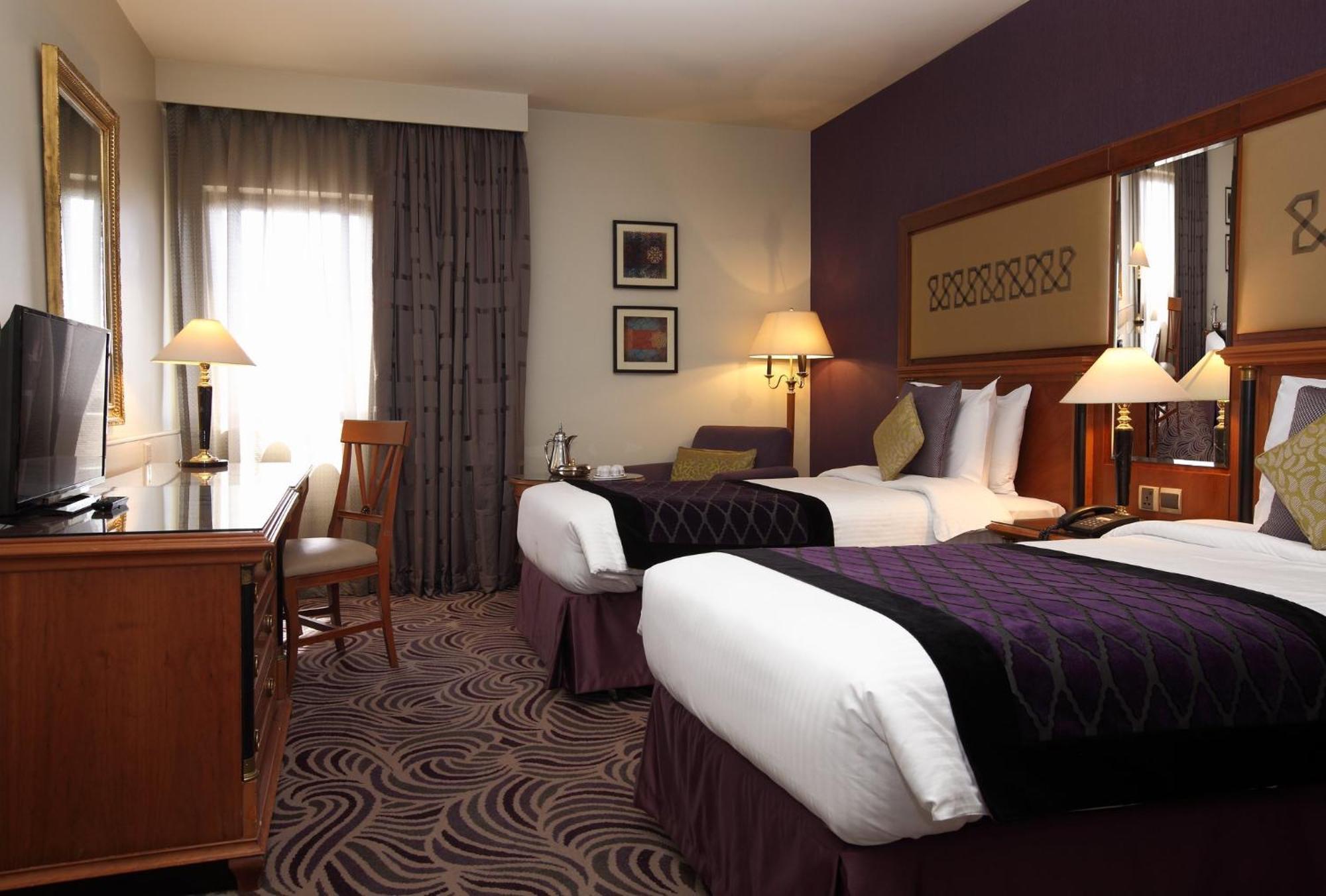 Holiday Inn Tabuk By Ihg Экстерьер фото