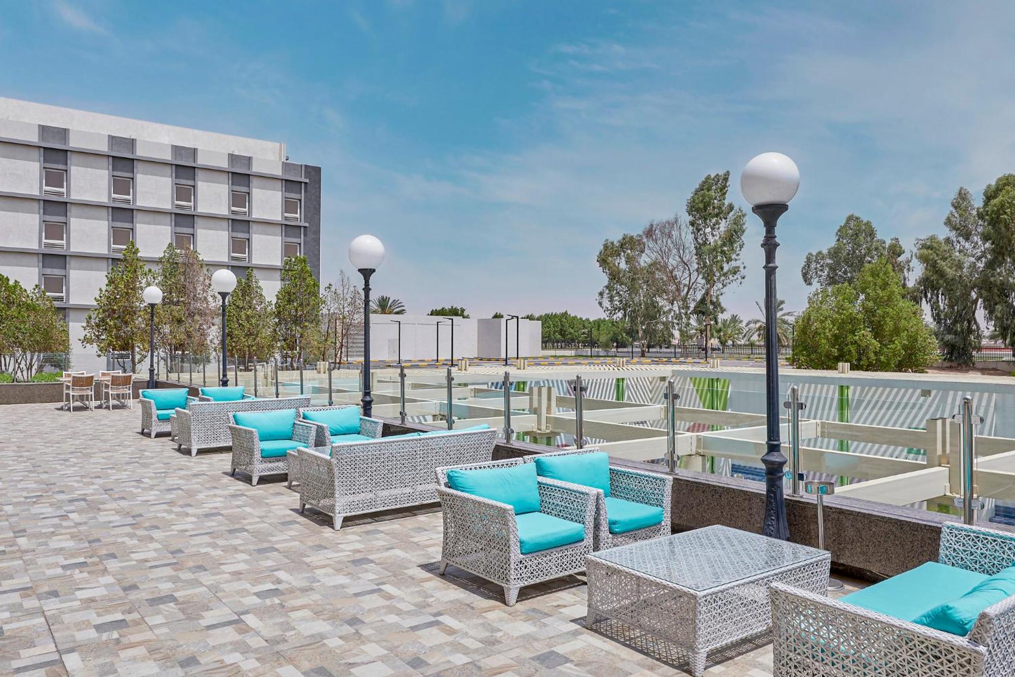 Holiday Inn Tabuk By Ihg Экстерьер фото